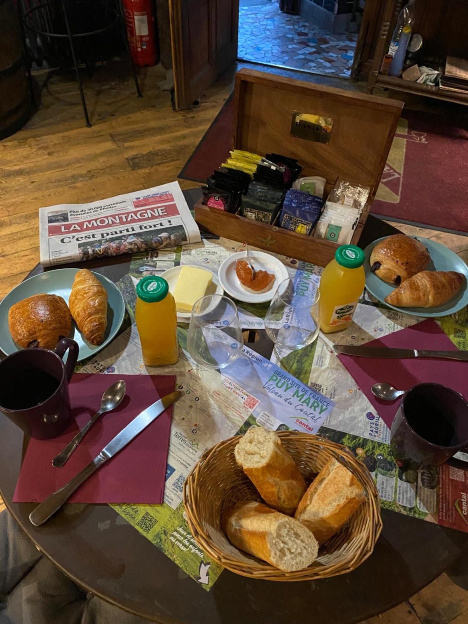 Charmant Appartement Au Coeur Des Volcans D Auvergne Мюра Екстериор снимка